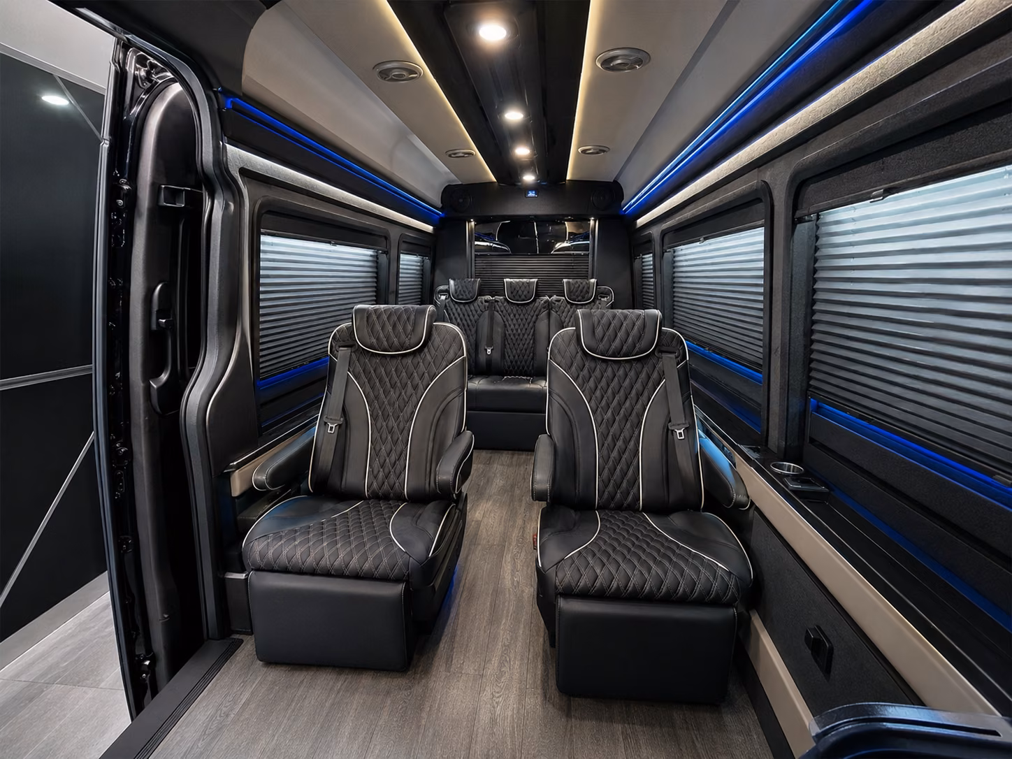 airport shuttle buses for corporate groups and event teams arriving at mfr