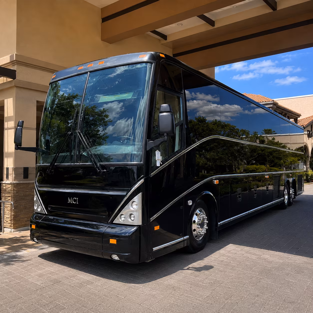 charter buses to medford rogues games at harry david field