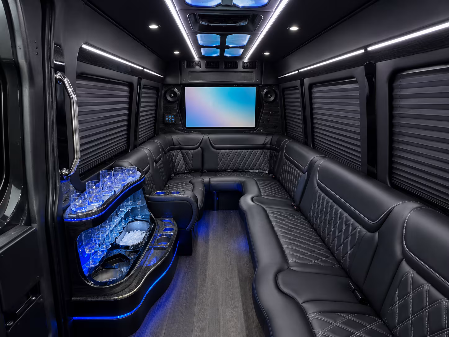 southern oregon university raiders game day shuttles from medford
